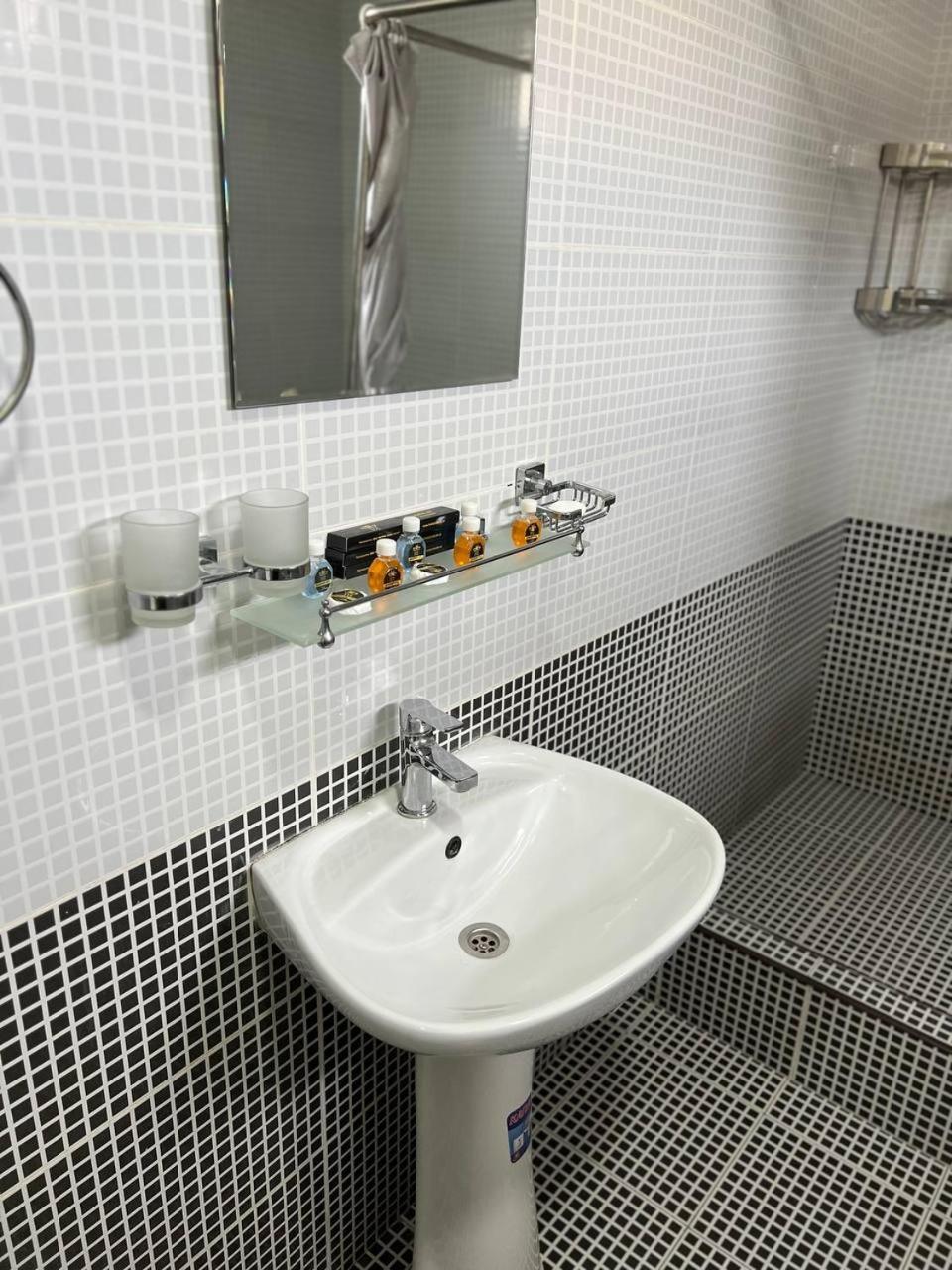 Hotel Life Aktepa-Chigatay Ngoại thất bức ảnh